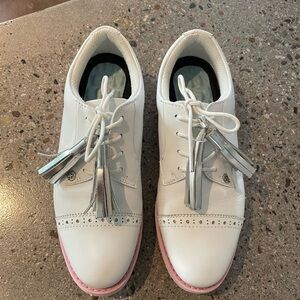 G/FORE Ladies Cap Toe Gallivanter with silver tassels